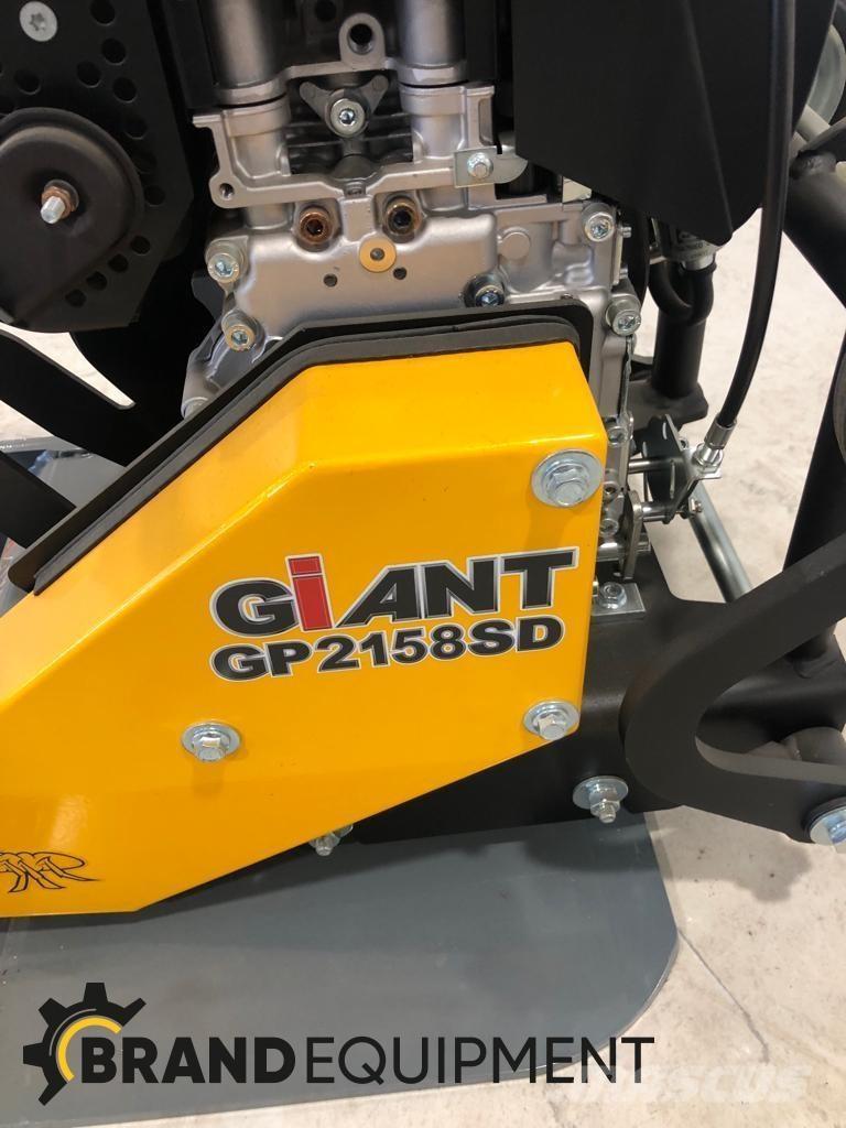 GiANT GP2158SD Kompaktory