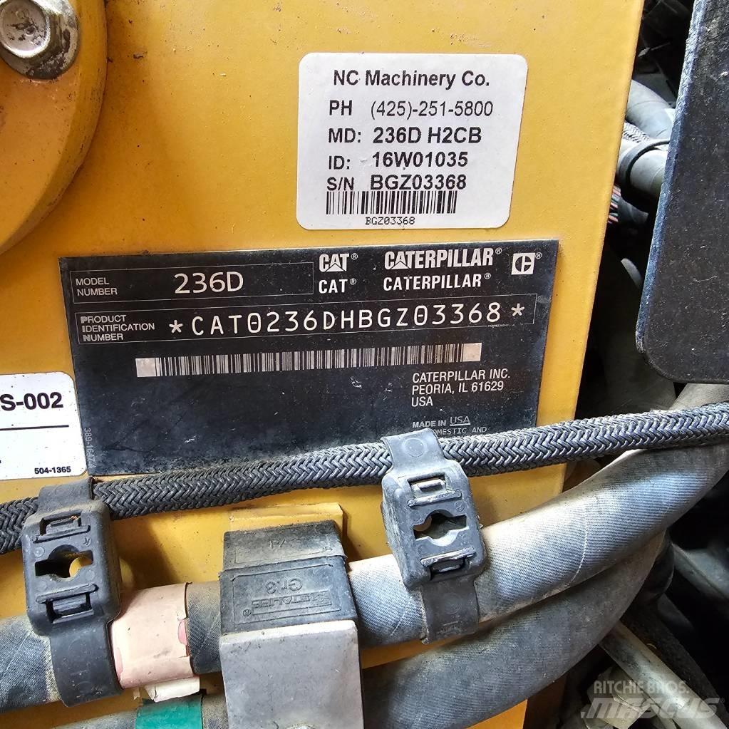 CAT 236D Šmykom riadené nakladače