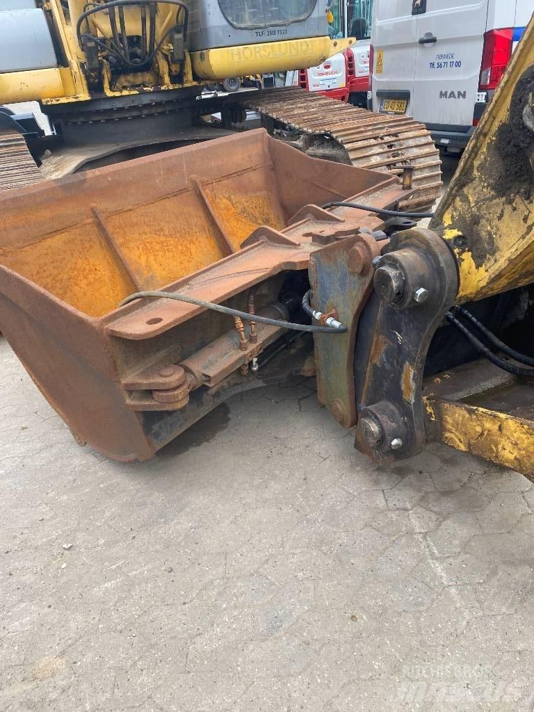 New Holland E 265 Pásové rýpadlá