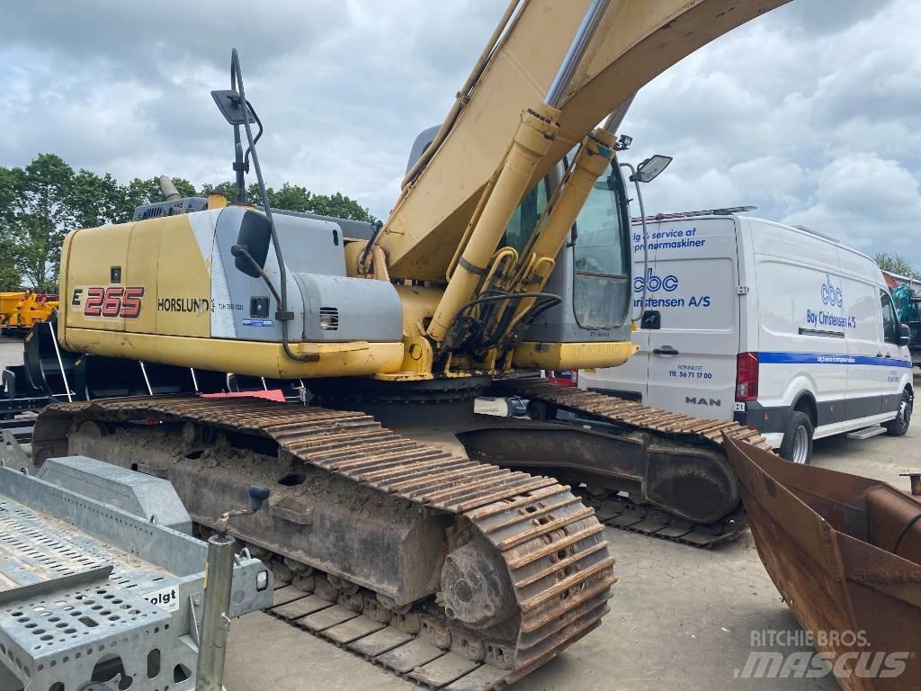 New Holland E 265 Pásové rýpadlá