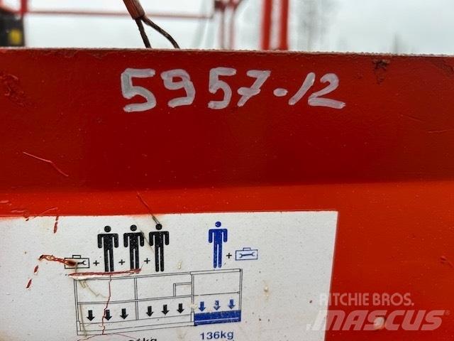 SkyJack SJ 6826 RT Nožnicové zdvíhacie plošiny
