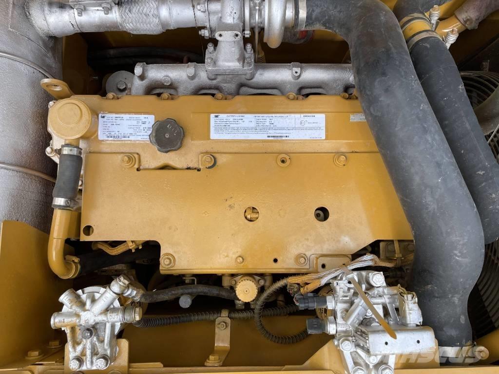 CAT 320 D Pásové rýpadlá