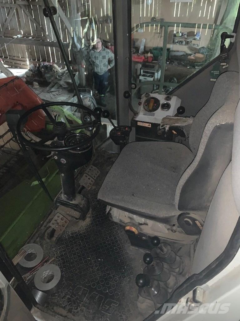 CLAAS Dominator 68 S Kombinované zberacie stroje
