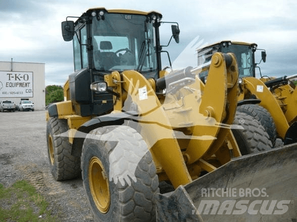 CAT 938M Kolesové nakladače
