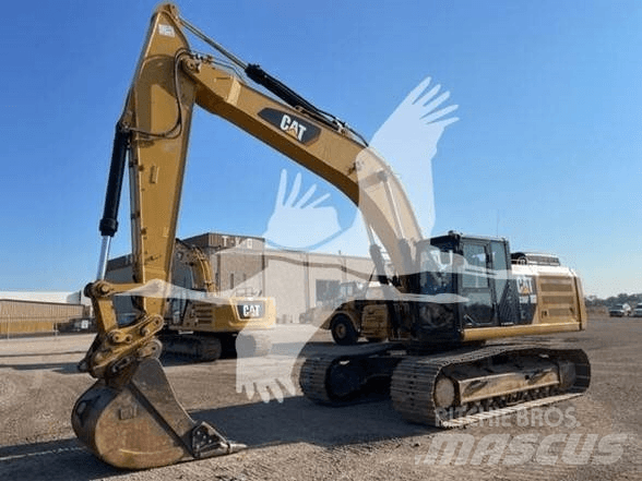 CAT D6T XL Pásové dozéry