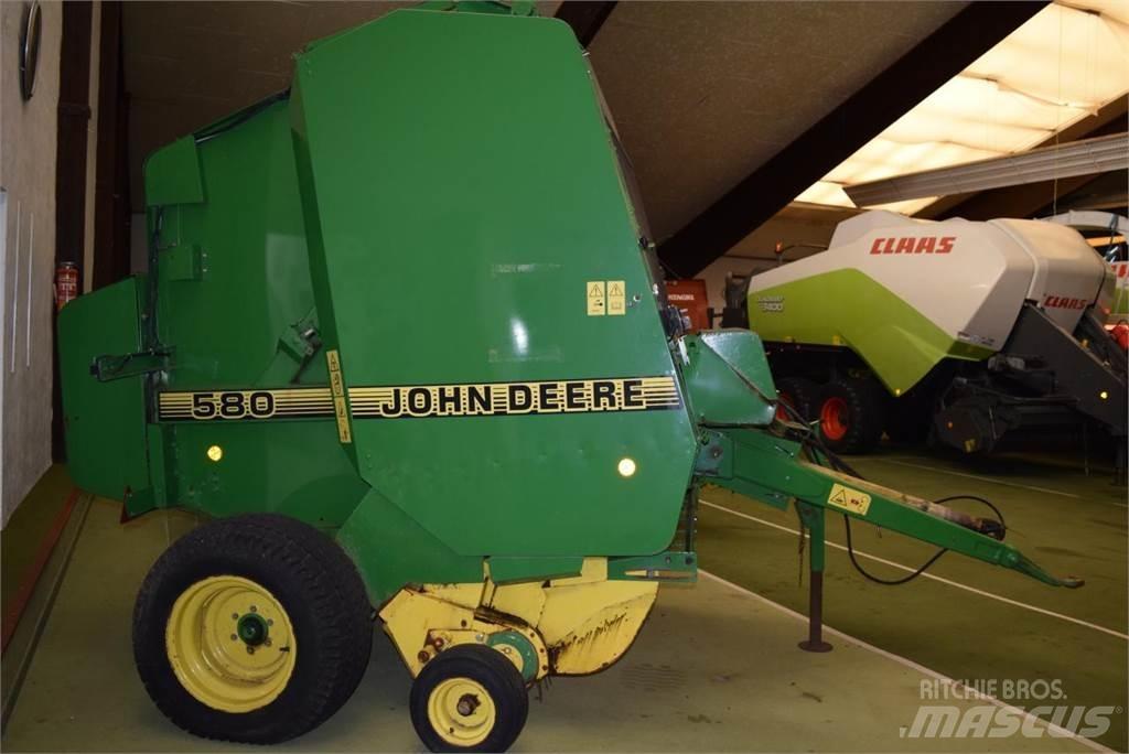 John Deere 580 Lisy na okrúhle balíky