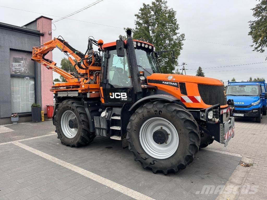 JCB Fastrac 2155 Traktory