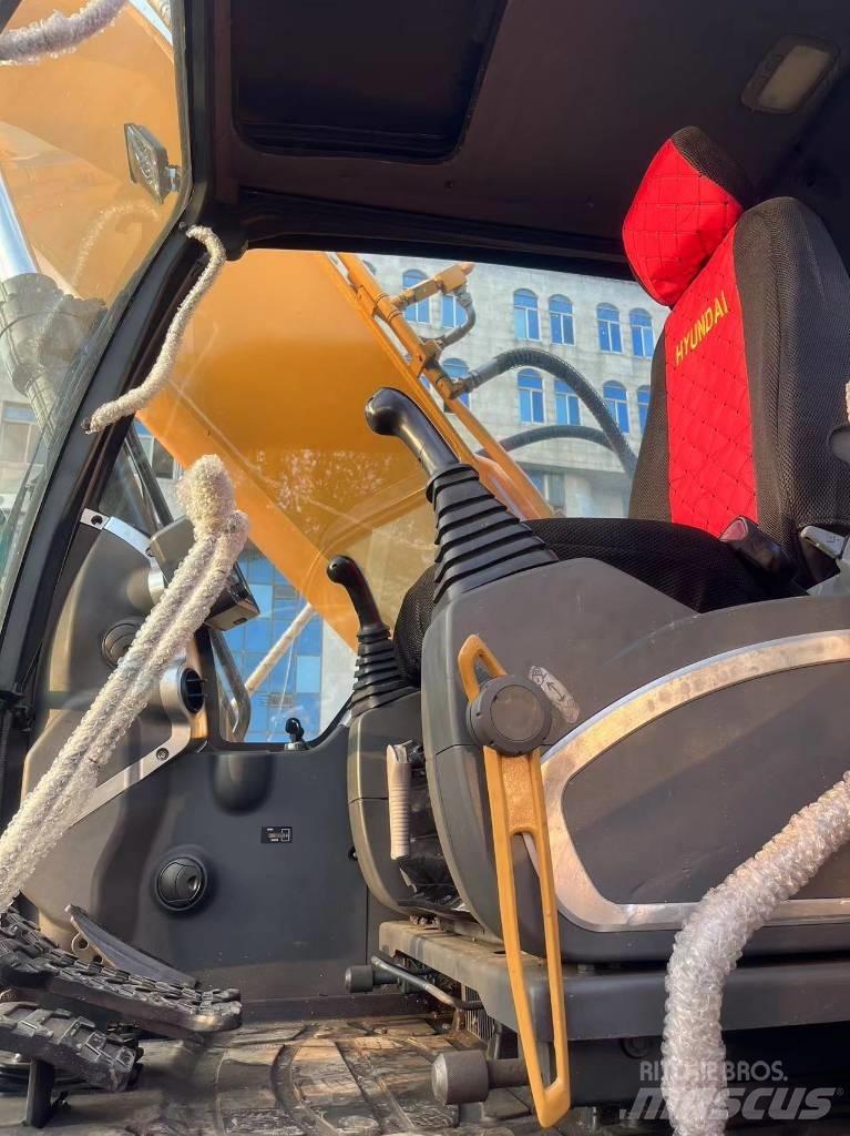 Hyundai R220LC-9S Kolesové rýpadlá