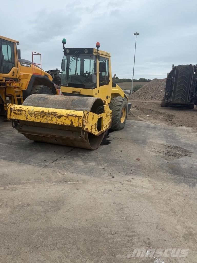 Bomag BW 213 D H-4 Ťahačové valce
