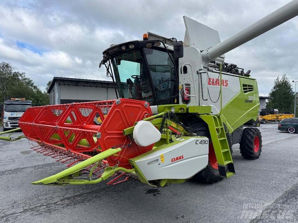 CLAAS Tucano 320 Kombinované zberacie stroje