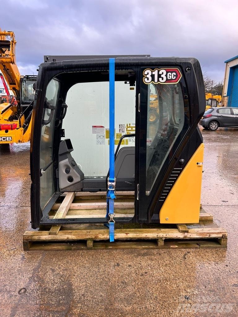 CAT 313 GC Cabin Cab Pásové rýpadlá