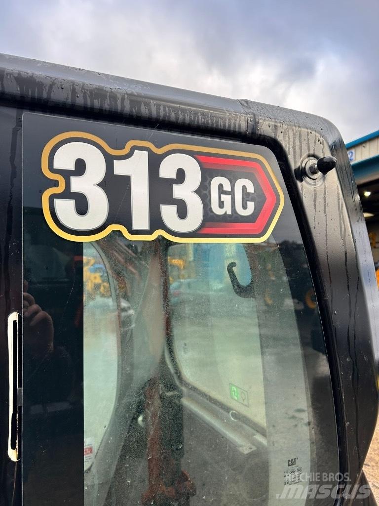 CAT 313 GC Cabin Cab Pásové rýpadlá