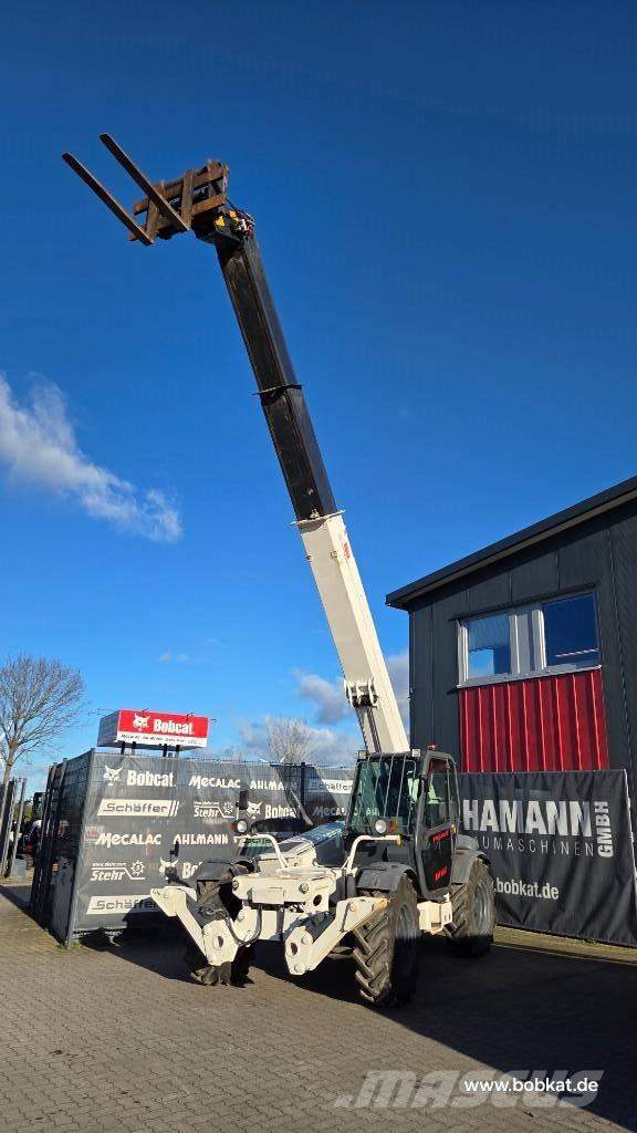 Bobcat T 40140 Teleskopické manipulátory