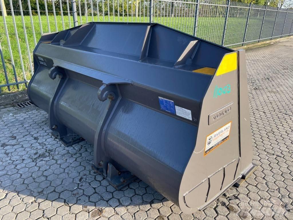 Volvo L 120 H Bucket Lopaty