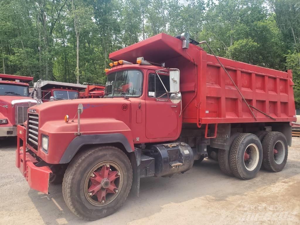 Mack RD690SX Sklápače