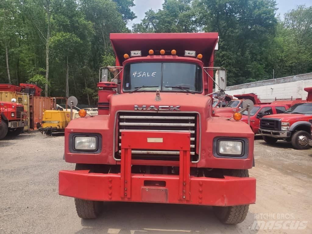 Mack RD690SX Sklápače