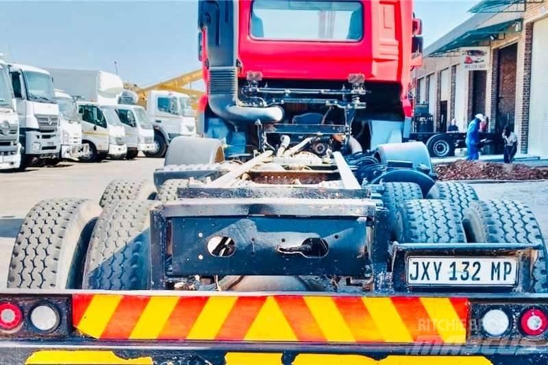 UD CGE 370 8x4 Ďalšie nákladné vozidlá