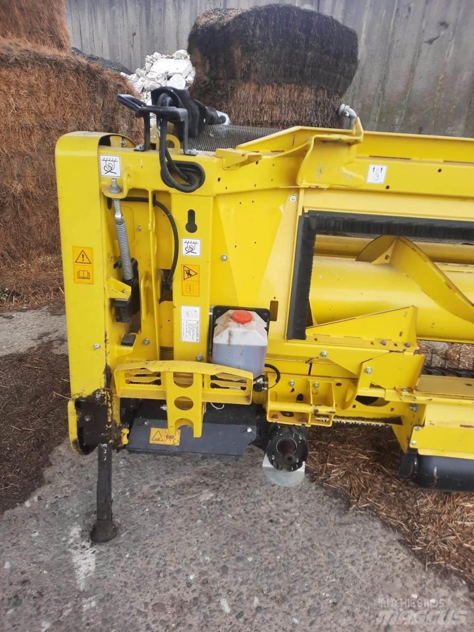 John Deere 8200 i Samochodné kosačky