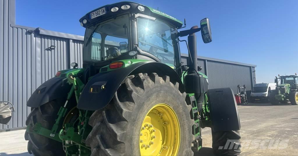 John Deere 6250R Traktory