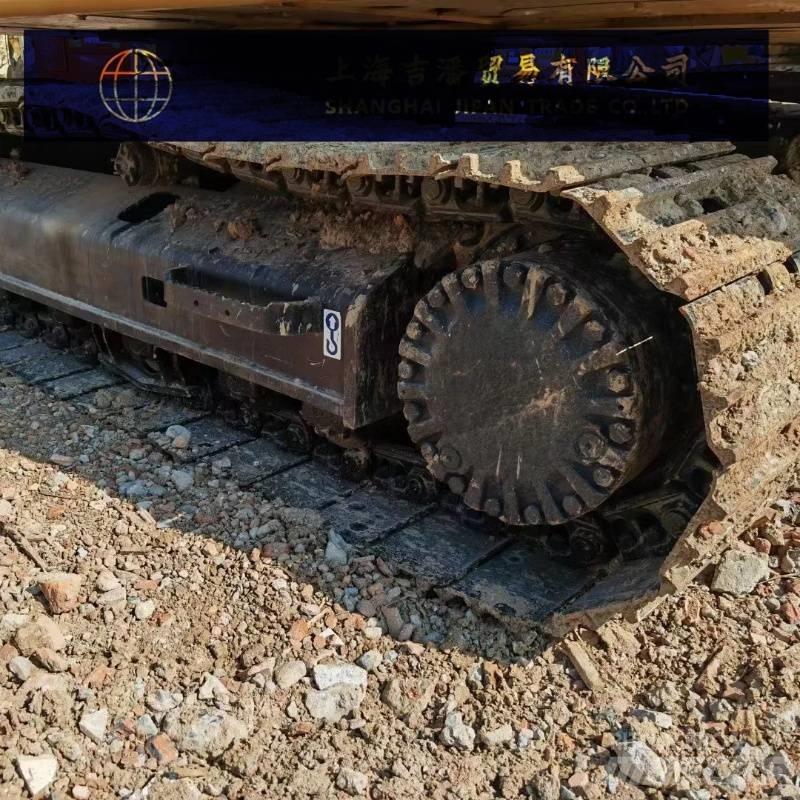 CAT 323 D Pásové rýpadlá