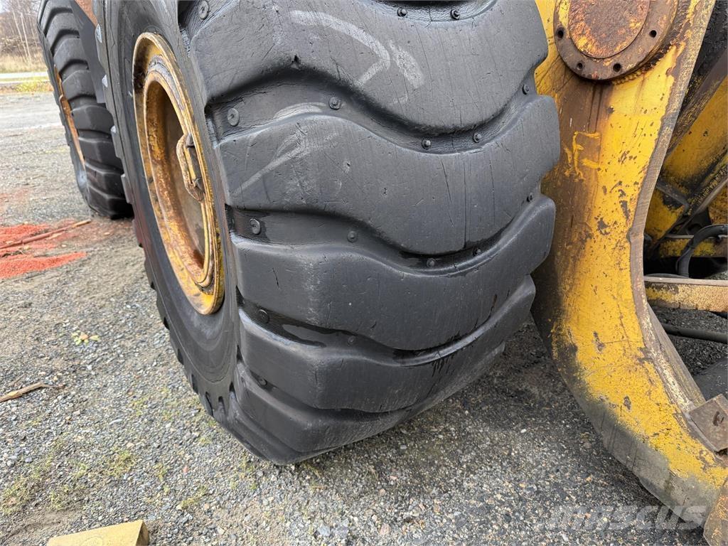 Hanomag C66 Kolesové nakladače