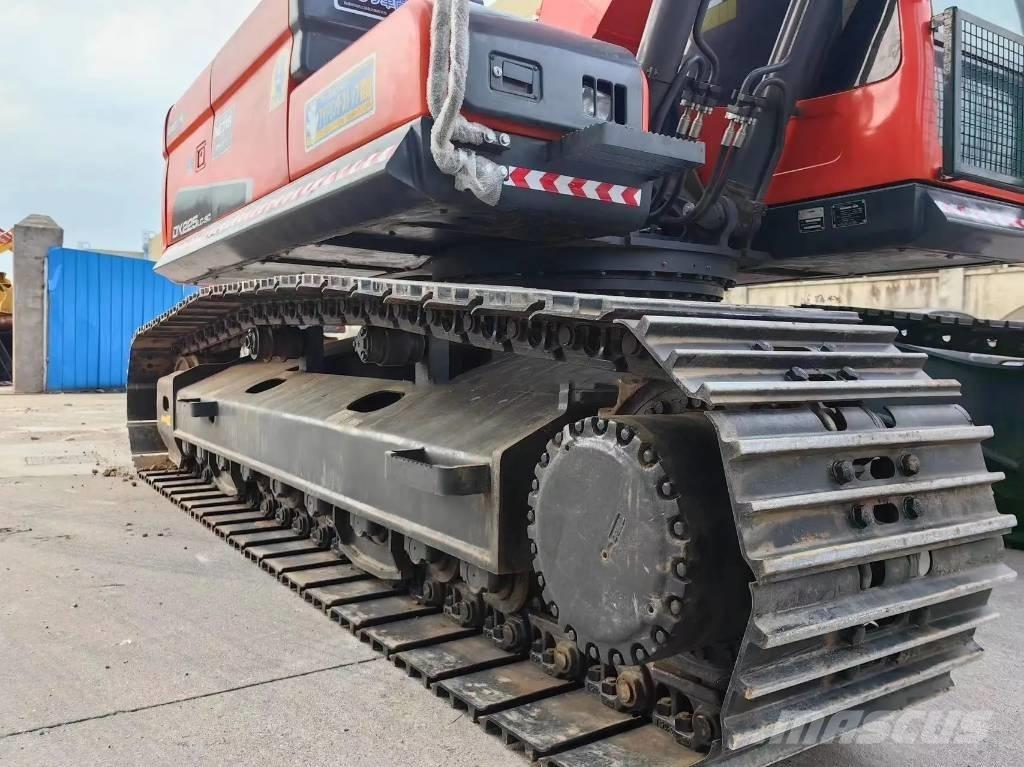Doosan DX225LC-9C Pásové rýpadlá
