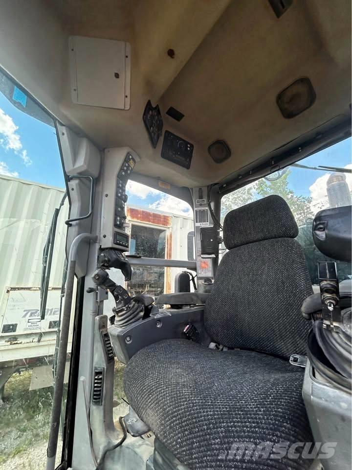 CAT 140 M 2 Grejdery