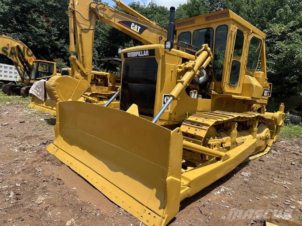 CAT D 7 G Pásové dozéry