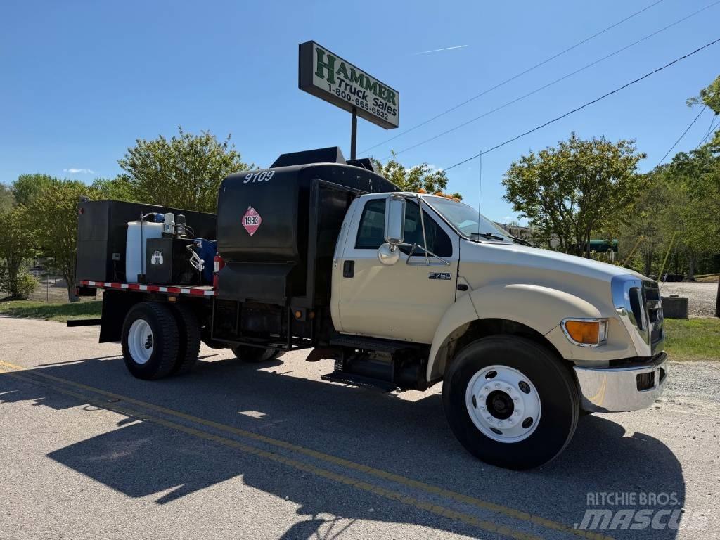 Ford F 750 XLT Komunálne / Multi-úžitkové vozidlá