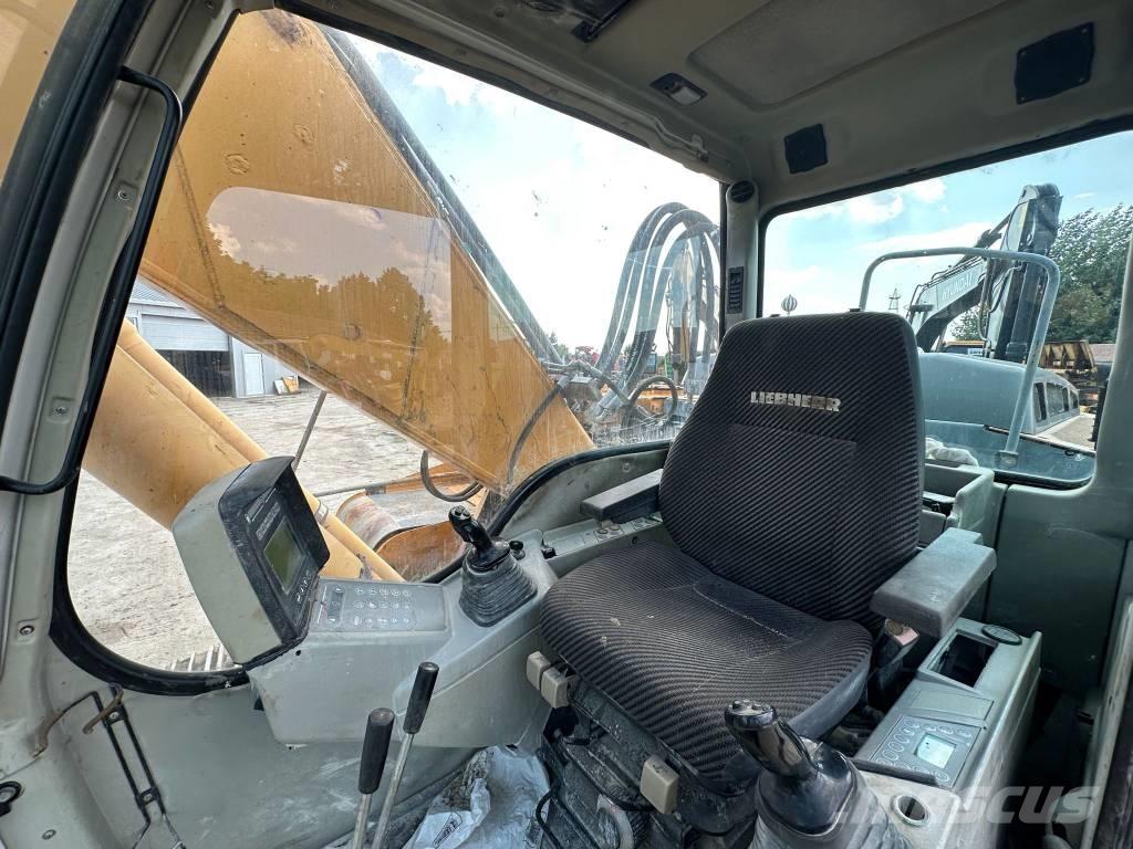 Liebherr R 924 C Pásové rýpadlá