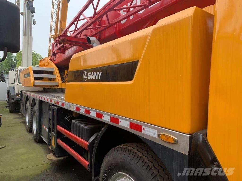 Sany STC250 Univerzálne terénne žeriavy