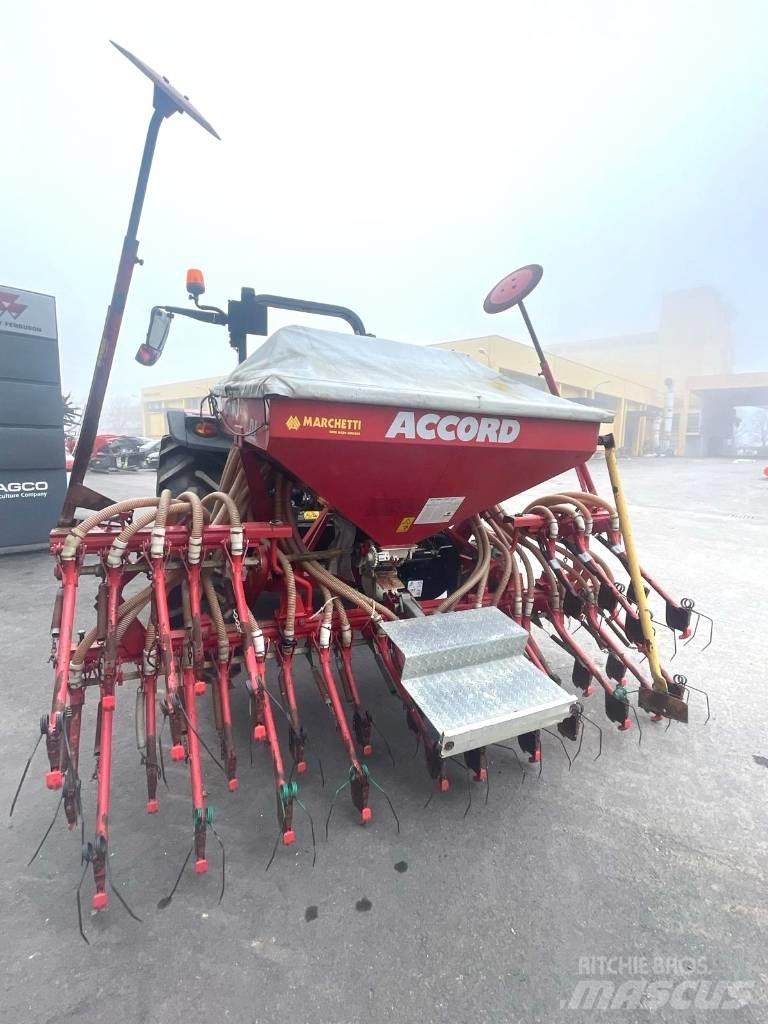 Accord DL 45 Mechanické sejačky