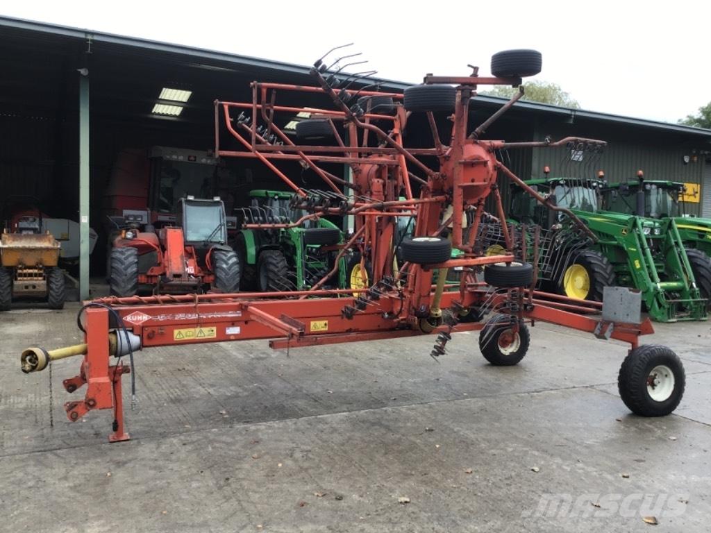 Kuhn GA 7301 Obracače a zhrabovače sena