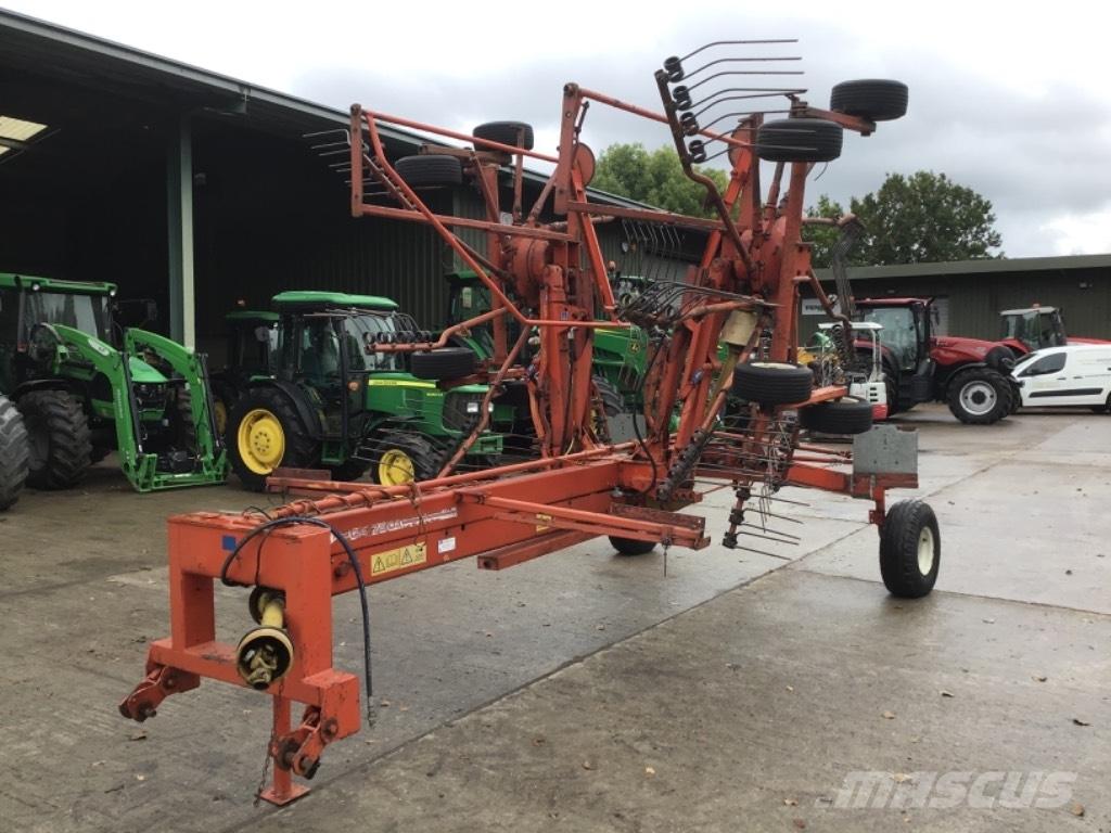 Kuhn GA 7301 Obracače a zhrabovače sena