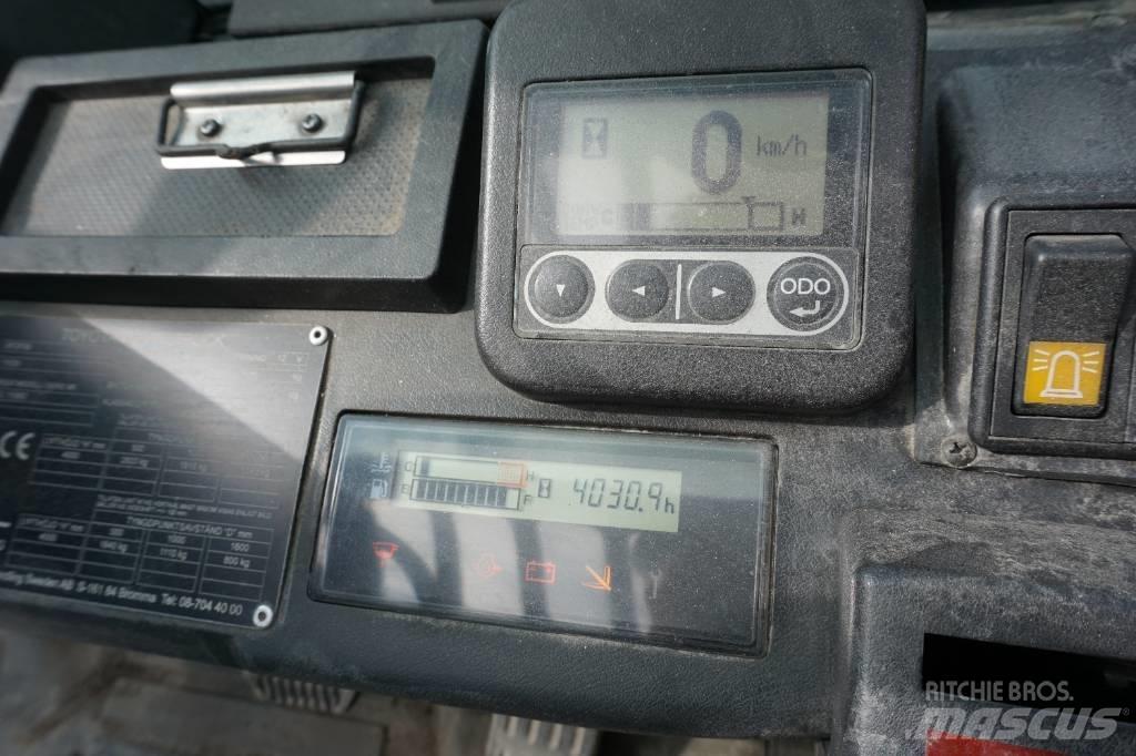 Toyota 02-8FDF30 Dieselové vozíky