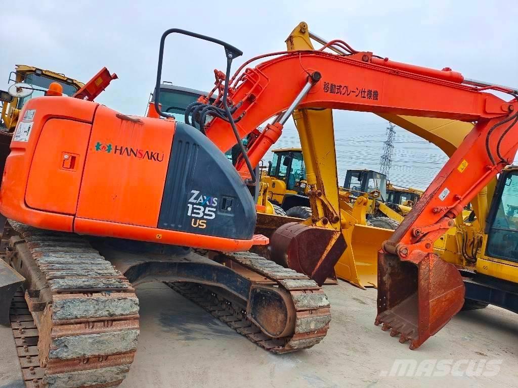 Hitachi ZX 135 US Pásové rýpadlá