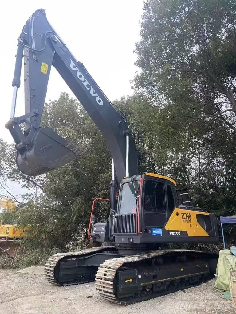 Volvo 290D Pásové rýpadlá