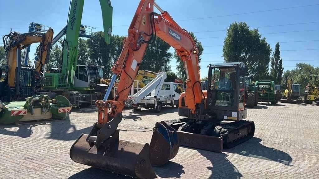 Doosan DX85 0 Špeciálne bagre