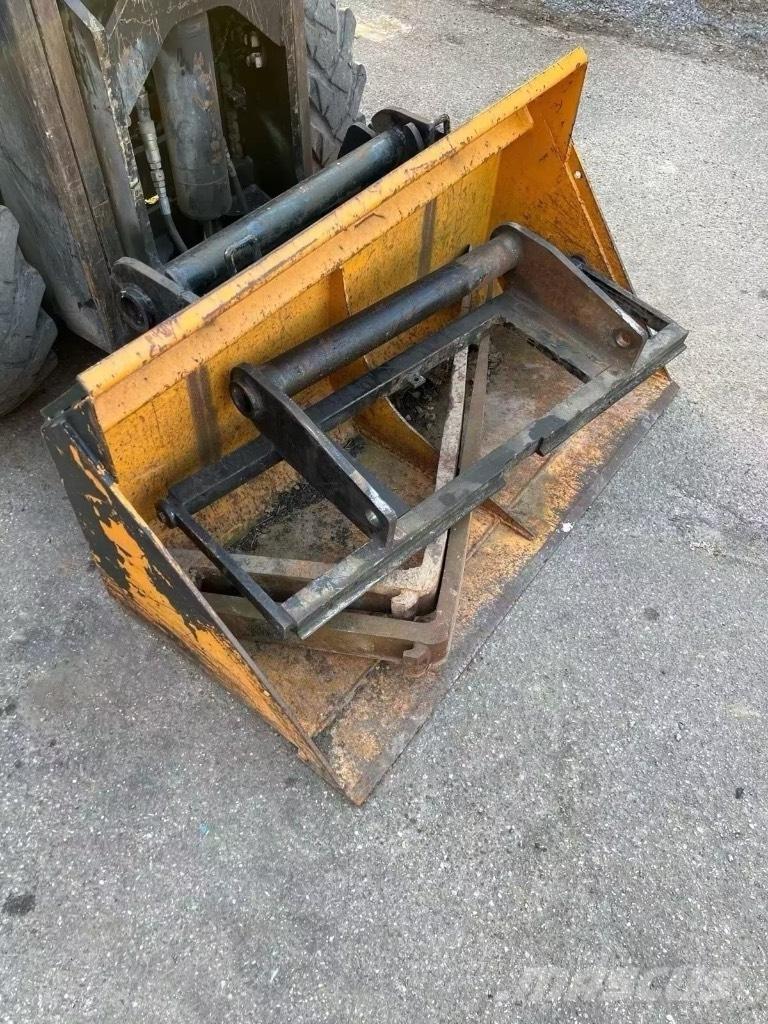 Manitou MSI 30 Terénne vysokozdvižné vozíky