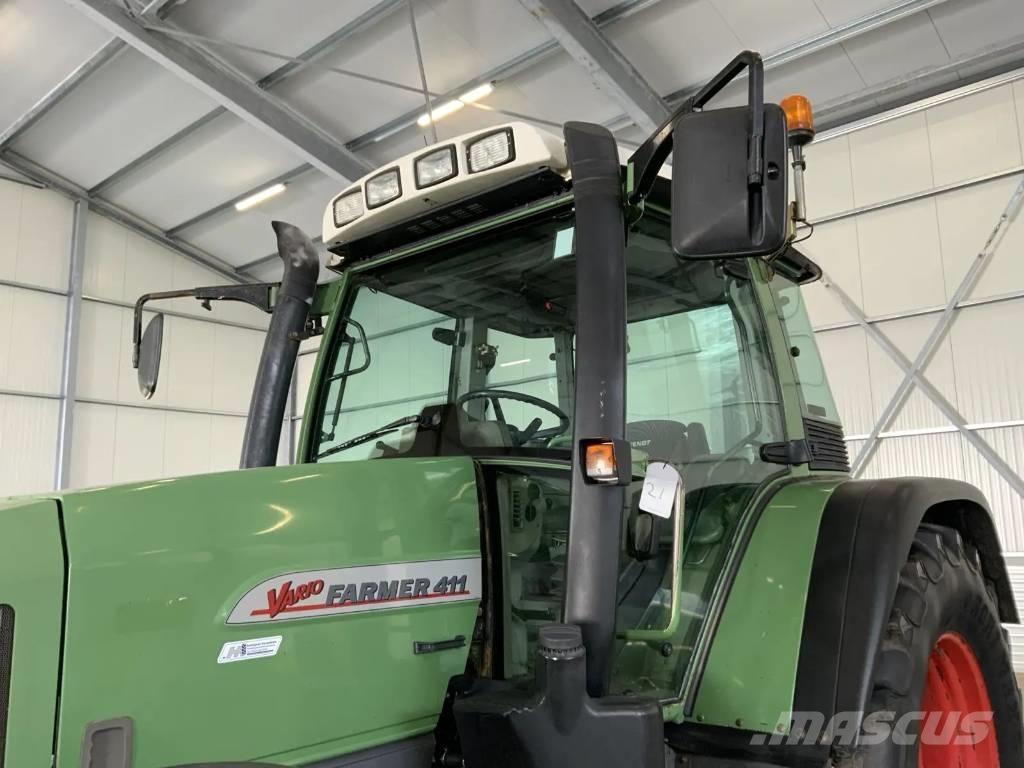 Fendt 411 Vario Traktory