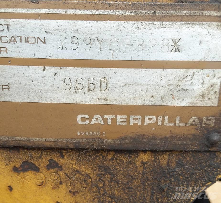 CAT 966 D Kolesové nakladače