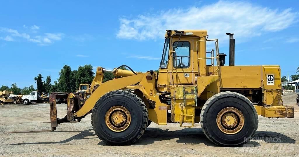 CAT 966 D Kolesové nakladače