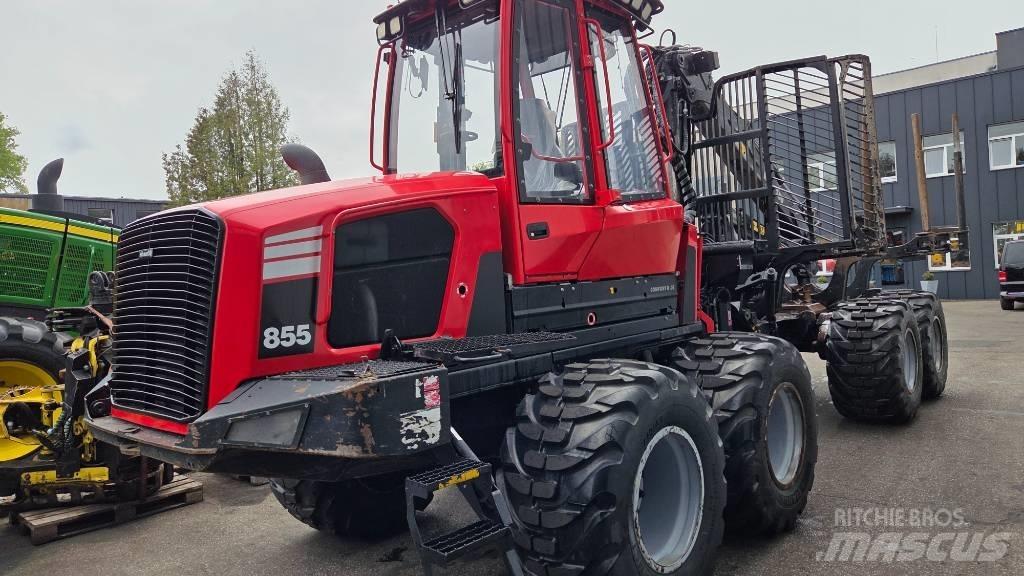Komatsu 855 Lesné traktory