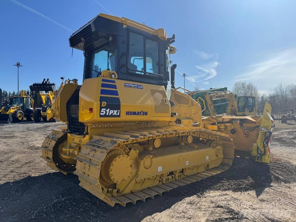 Komatsu D51PXI-24E0 Pásové dozéry