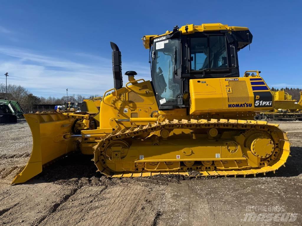 Komatsu D51PXI-24E0 Pásové dozéry