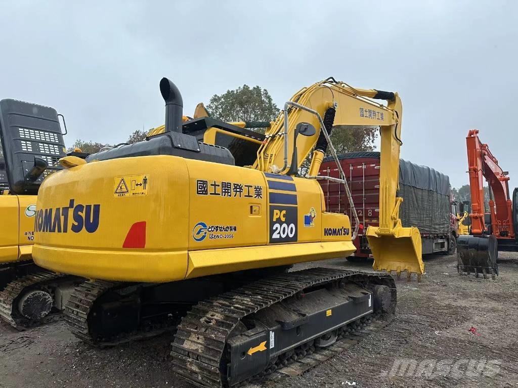 Komatsu PC 200-8 Midi rýpadlá 7 t - 12 t