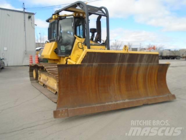 Komatsu D61PX-24 Pásové dozéry