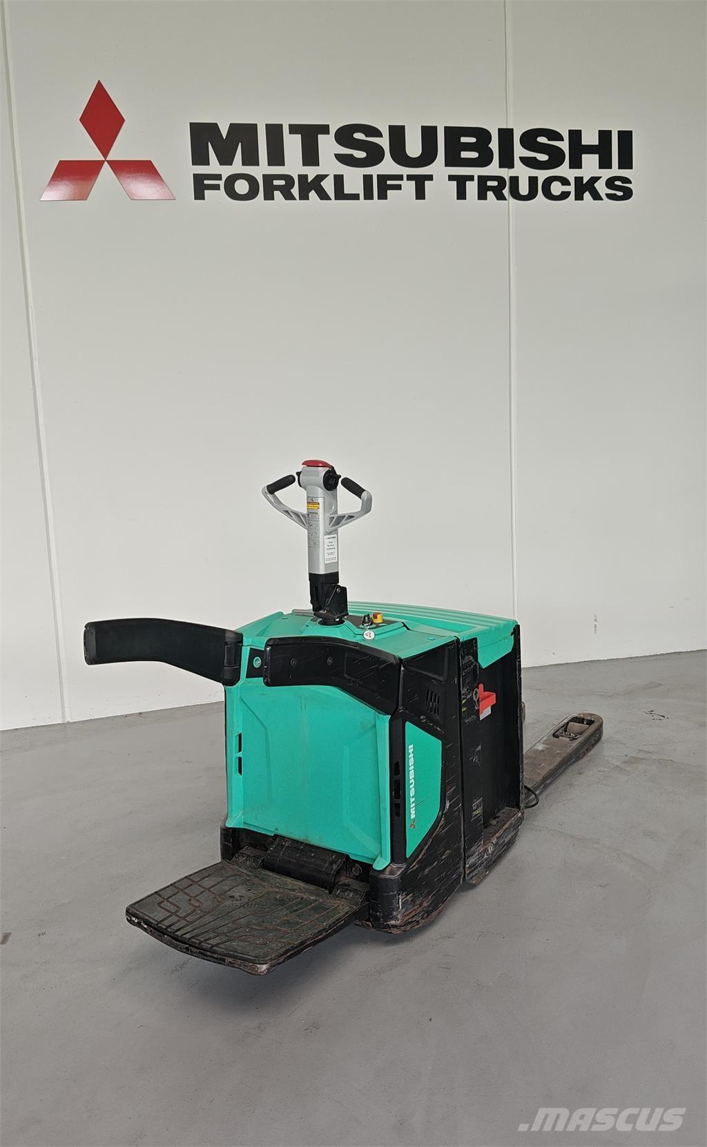 Mitsubishi PBV20N2 Vozíky s plošinou pre náklad