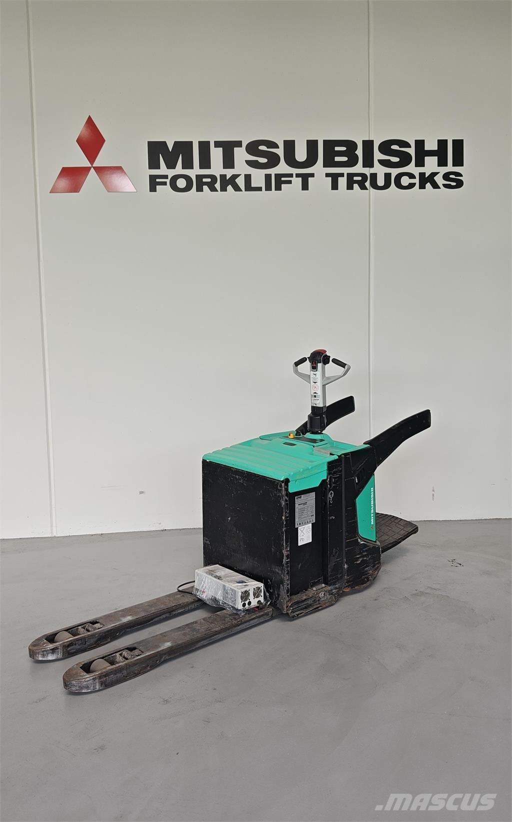 Mitsubishi PBV20N2 Vozíky s plošinou pre náklad