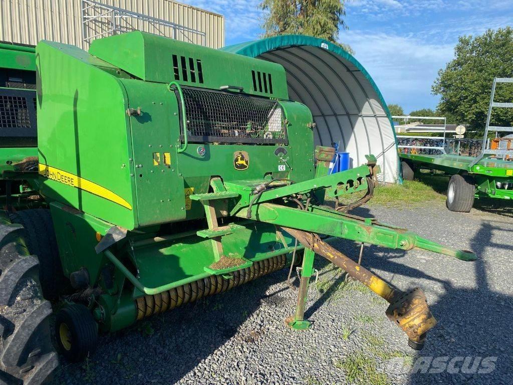 John Deere 568 Lisy na okrúhle balíky